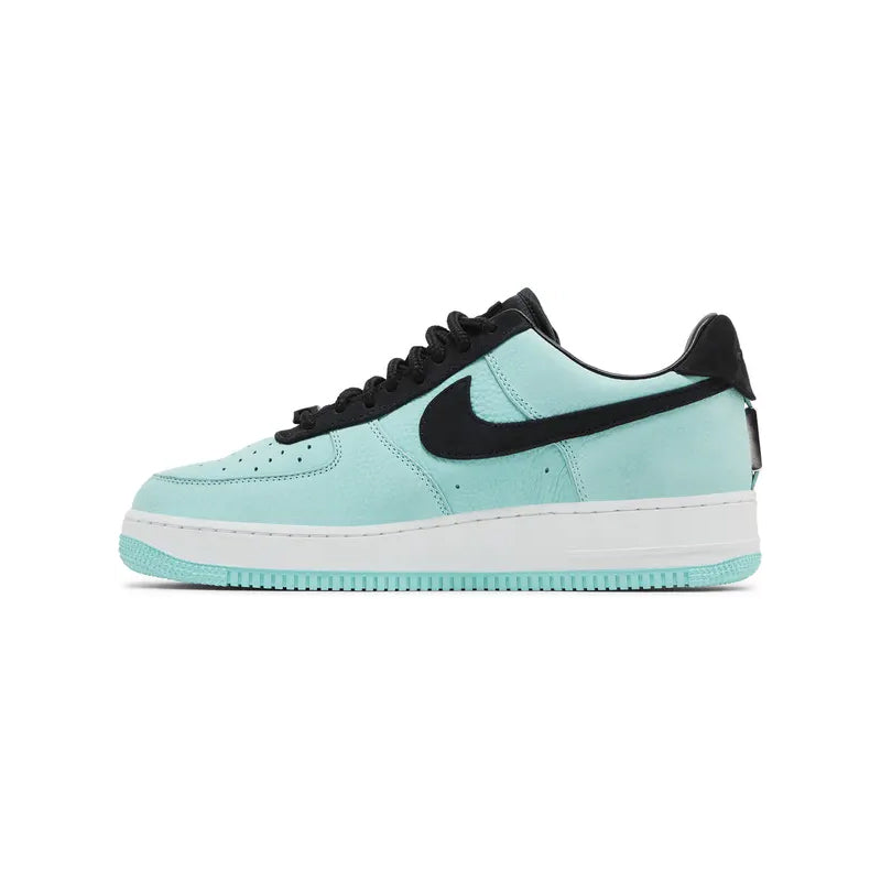 #Tiffany & #Company x #AirForce1 #Low #1837 #Friends & #Family