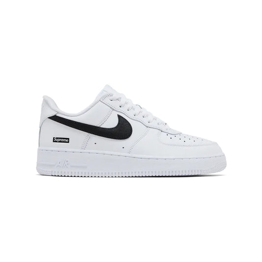 #AirForce1 #Supreme #BoxLogo #WhiteBlack