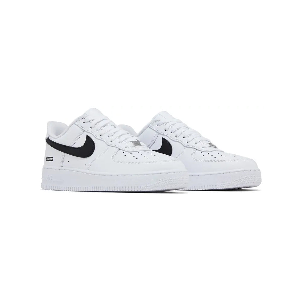 #AirForce1 #Supreme #BoxLogo #WhiteBlack