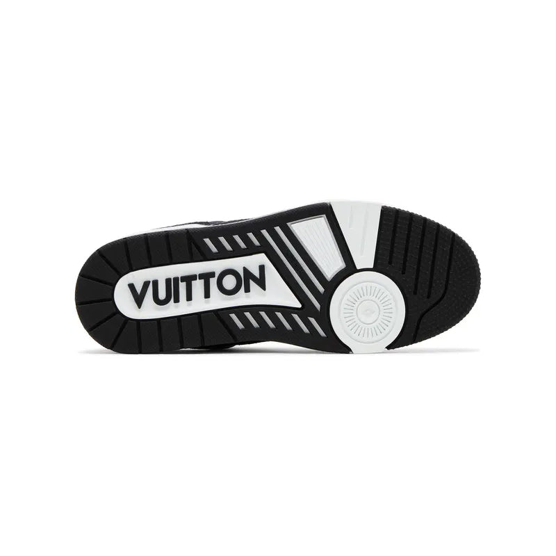 #LouisVuitton #LV #Trainer #Sneaker #BlackWhite